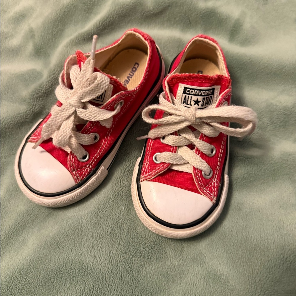 Converse 6C Red and White Sneakers toddler